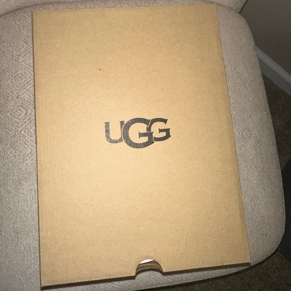 UGG classic ultra mini boot in chestnut - Picture 8 of 8